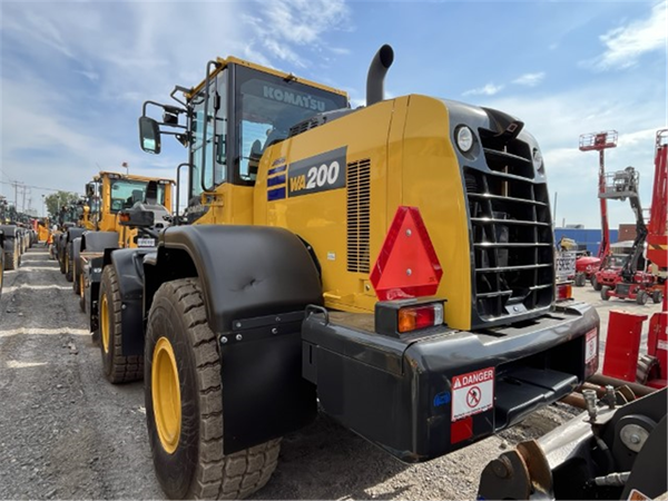 2023 Komatsu WA200-8 5088
